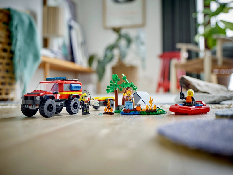 LEGO City - Hasičské auto 4x4 a záchranný čln