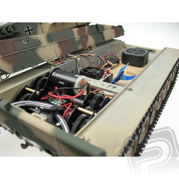 RC tank Leopard 2A6 1:16 IR, kamufláž