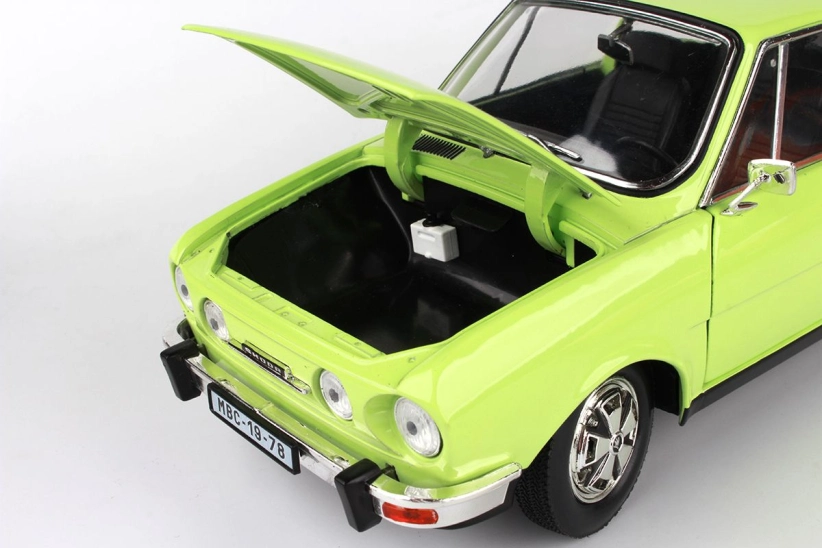 Abrex Škoda 110R Coupé (1980) 1:18 - zelená lipová