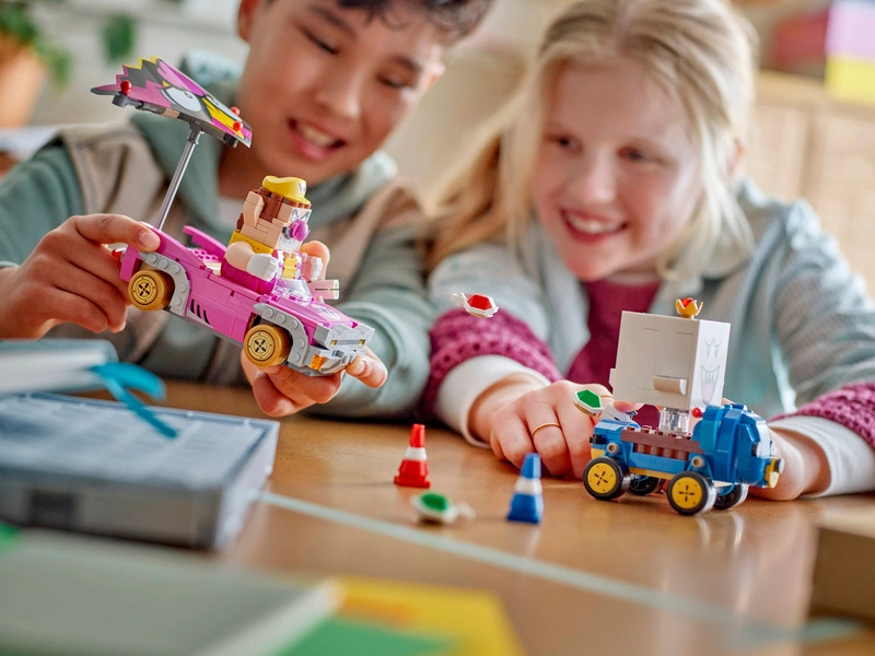 LEGO Super Mario - Mario Kart™ - Wario a King Boo