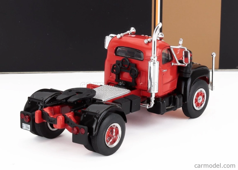 Ixo-models Mack B61 Tractor Truck 2-assi 1953 1:64 Červená Černá