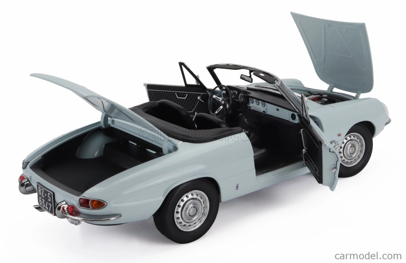Turistické modely áut Alfa romeo Duetto Spider 1600 Coda Tonda 1966 1:18 Light Blue