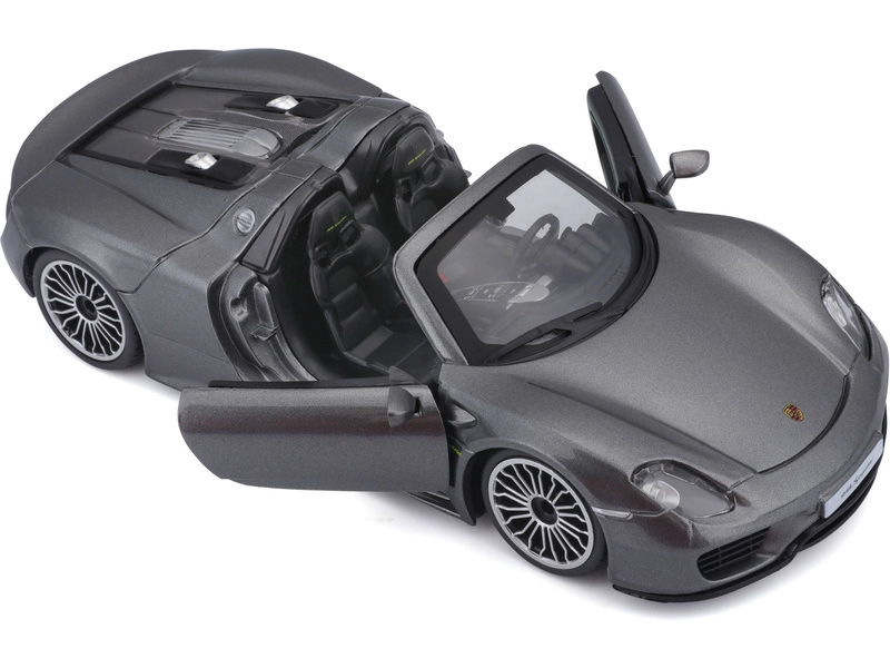 Bburago Plus Porsche 918 Spyder 1:24 stříbrná