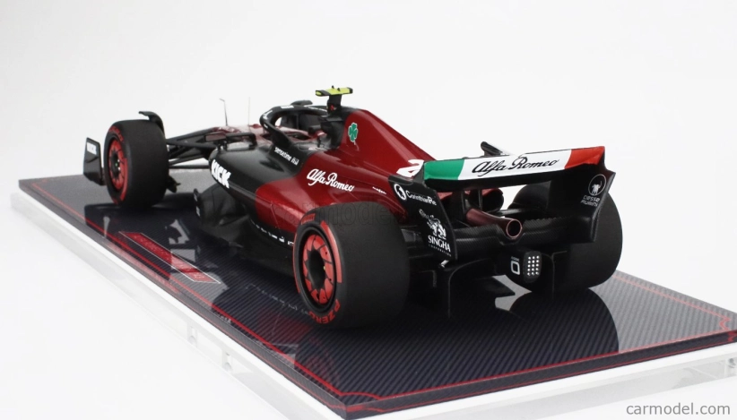 Nzg Alfa romeo F1 C43 Team Stake N 24 Spanish Gp 2023 Zhou Guanyu - Con Vetrina - With Showcase 1:18 Černá Červená