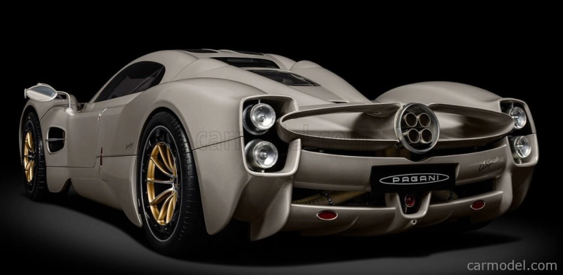 Pocher Pagani Utopia Coupe 2023 1:8 Grigio Rinascimento - svetlosivá