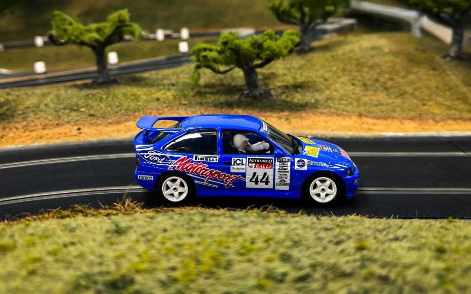Autíčko Rally SCALEXTRIC C4629 - Ford Escort Cosworth - Alistair Mcrae (1:32)