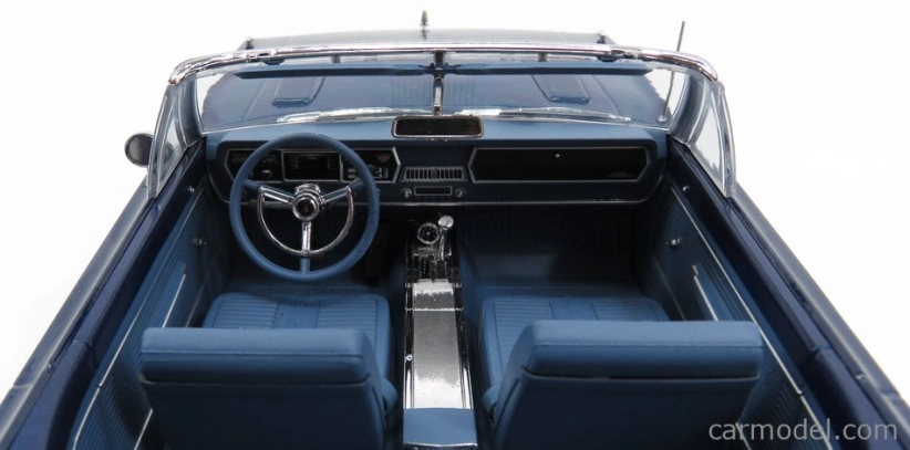 Greenlight Plymouth Belvedere Gtx Cabriolet Graveyard Carz 1967 1:18 Modrá Bílá