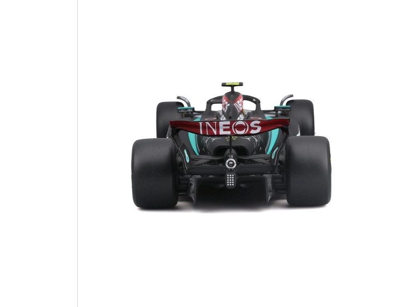 Bburago Mercedes-AMG Petronas W15 (2024) 1:24 Kit #44 Hamilton