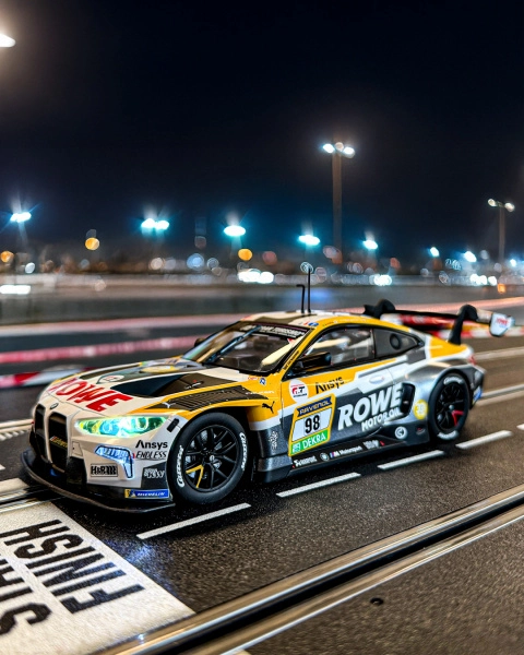 Auto Carrera D124 - 24013 BMW M4 GT3 "No.98"