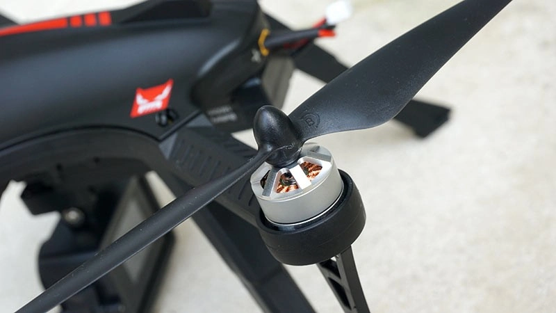 RC dron MJX BUGS 3