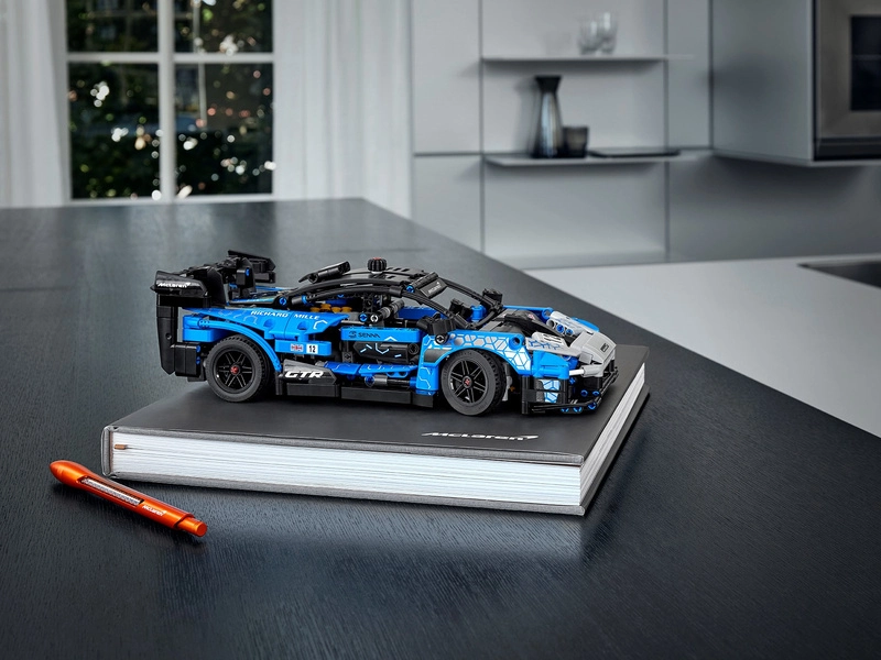 LEGO Technic – McLaren Senna GTR
