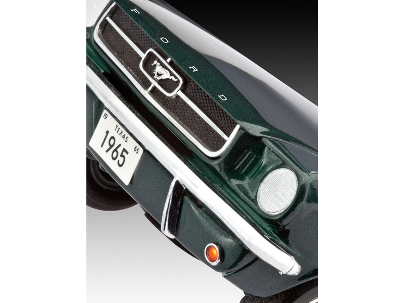 Revell Ford Mustang 1965 2+2 Fastback (1:24)