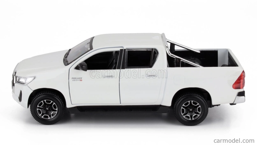 Maisto Toyota Hilux Pick-up 2021 1:27 White