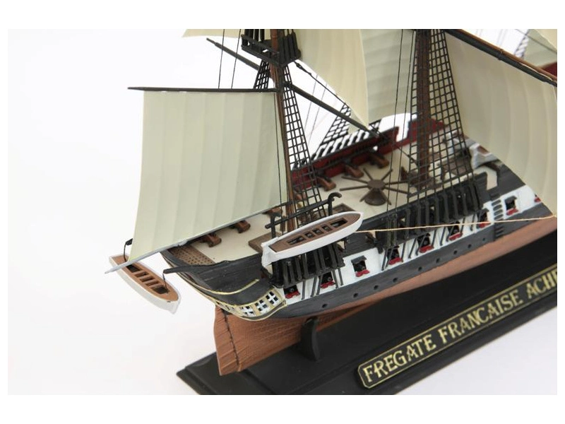Zvezda French Frigate „Acheron“ (1:200)