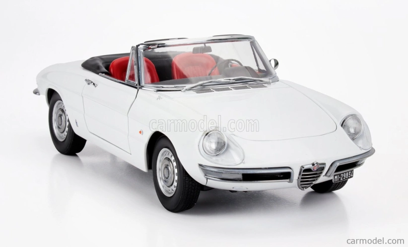 Turistické modely áut Alfa romeo Duetto Spider 1600 Coda Tonda 1966 1:18 Biela čierna