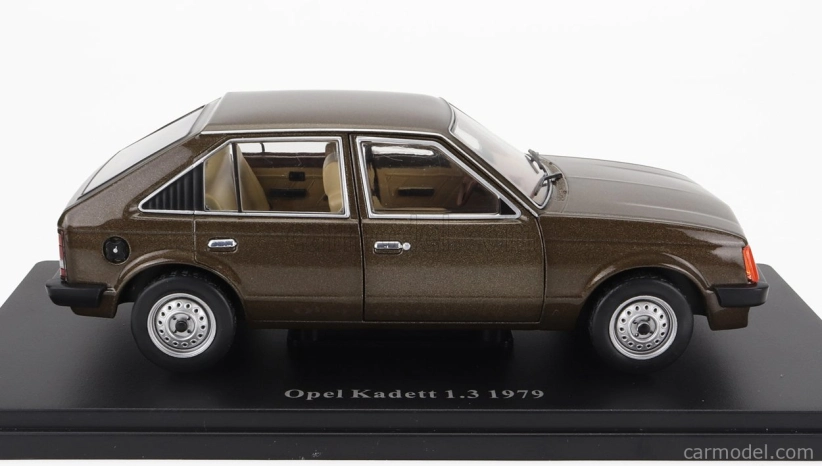 Edicola Opel Kadett 1.3 1979 1:24 hnedá