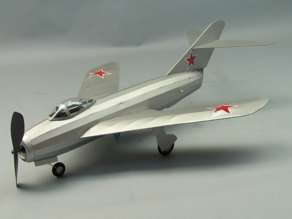 MIG-17 457 mm laser. vyrezávaný