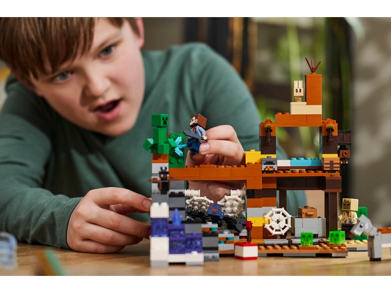 LEGO Minecraft - Šachta v pustatine