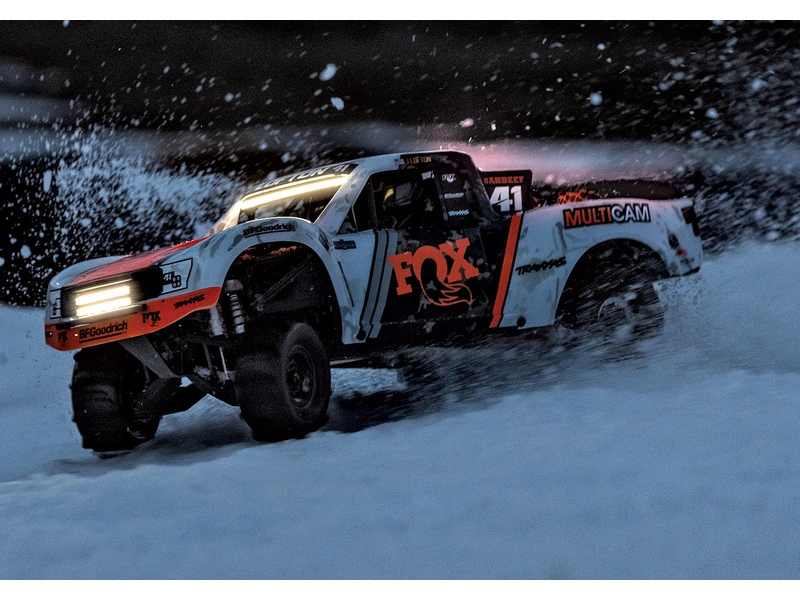 RC auto Traxxas Unlimited Desert Racer 1:8 RTR Rigid