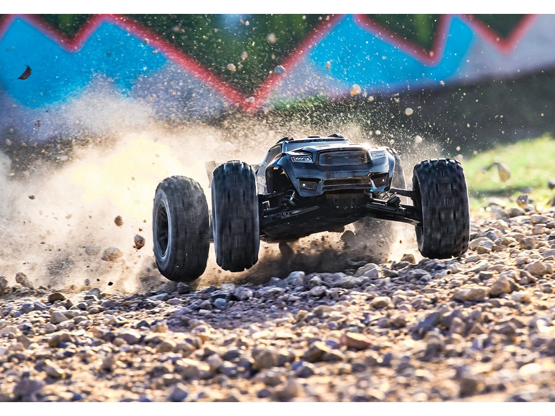 RC auto Traxxas Sledge 1:8 RTR, modrá