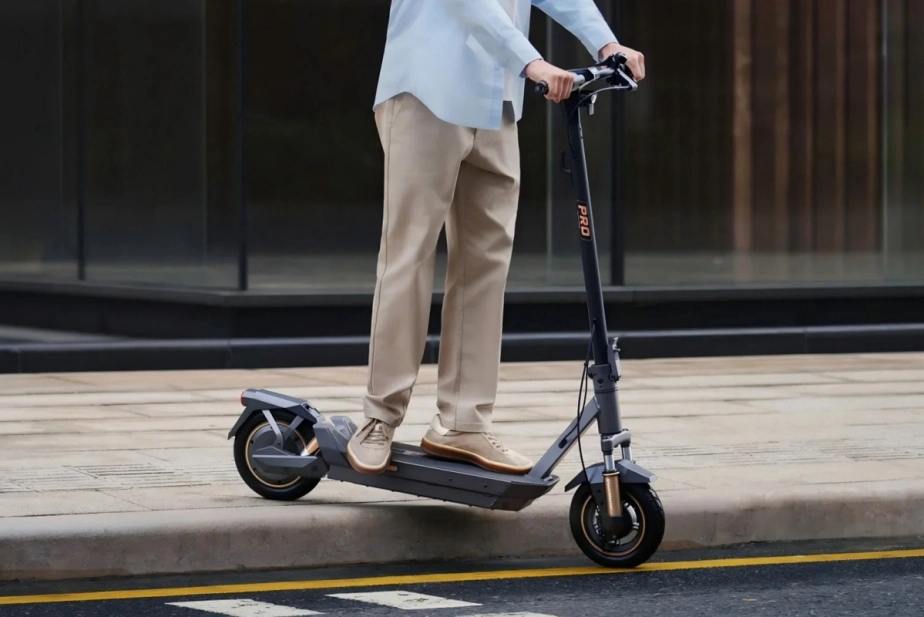 Elektrická kolobežka NAVEE GT5 Pro