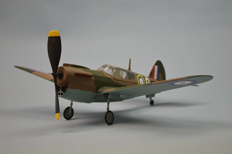 P-40 Kittyhawk 457 mm laser. vyřezávaný