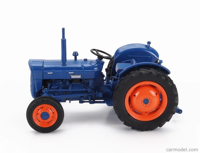 Universal hobbies Fordson Super Dexta Tractor 1962 1:32 Modrá oranžová