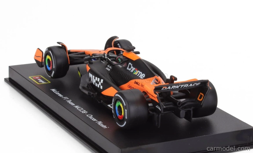 Bburago Mclaren F1  Mcl38 Team Mclaren N 81 Miami Gp 2024 Oscar Piastri - With Pilot And Showcase 1:43 Oranžová Černá