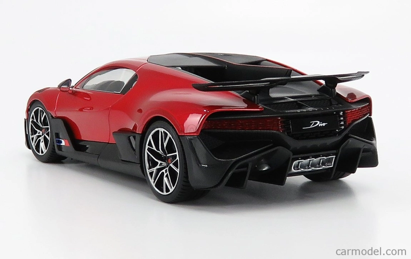 Bburago Bugatti Divo 1:18 červená