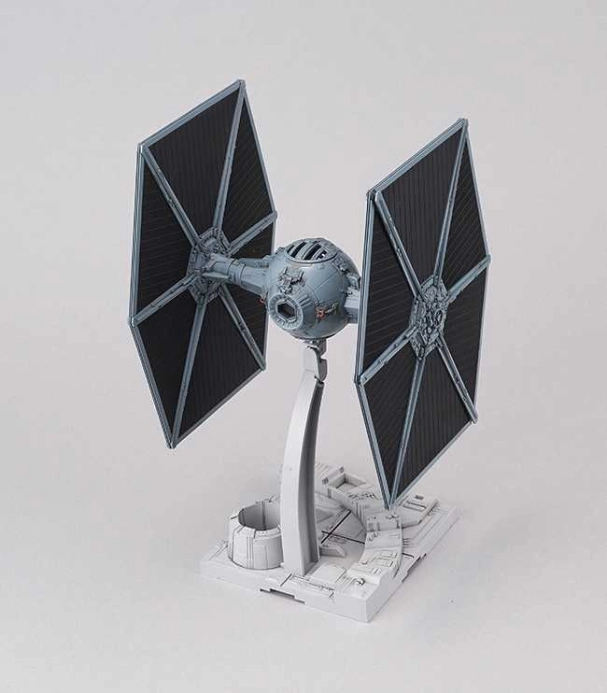 Revell BANDAI SW – TIE Fighter (1:72)