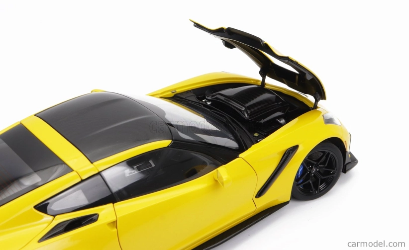 Autoart Chevrolet Corvette C7 Zr1 2017 1:18 Závodní Žlutá