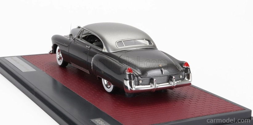 Matrix scale models Cadillac Coupe De Ville 1949 1:43 Silver