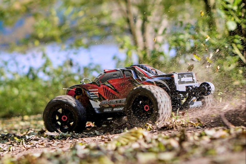 SKETER XP 4S – 1/10 Monster Truck 4WD - RTR – Brushless Power 4S