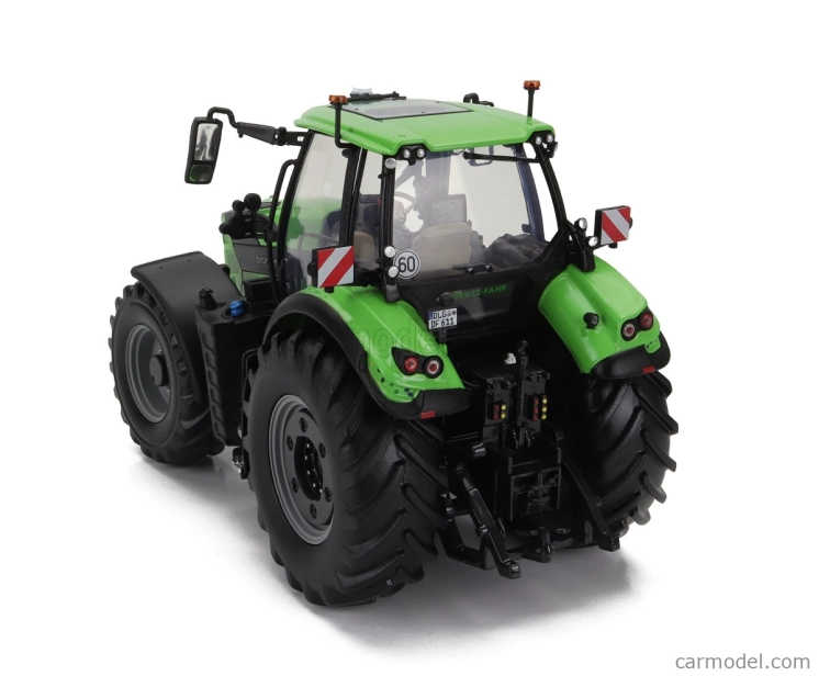 Universal hobbies Traktor Deutz-fahr 7250 Ttv 2018 1:32 zelená čierna