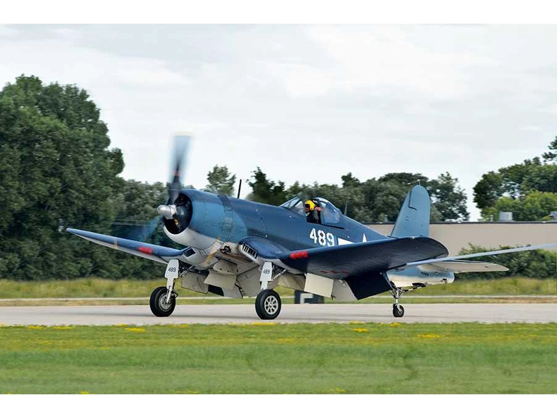 Revell Vought F4U-1D Corsair (1:32)