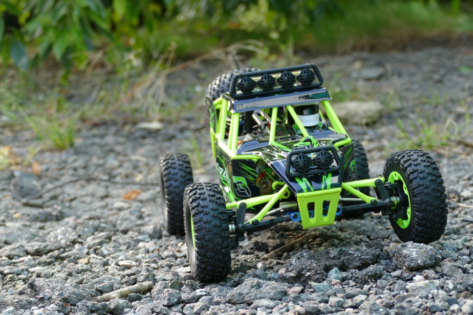 BAZAR - RC auto Písečná buggy Across + náhradní baterie