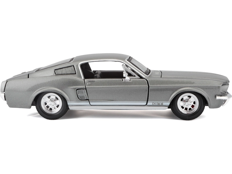 Maisto Ford Mustang GT 1967 1:24 šedá metalíza