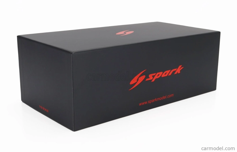 Spark-model Audi R8 3.6l Turbo V8 Team Audi Sport Joest N 9 2nd 24h Le Mans 2000 Laurent Aiello - Allan Mcnish - Stephane Ortelli 1:18 Stříbrná Žlutá