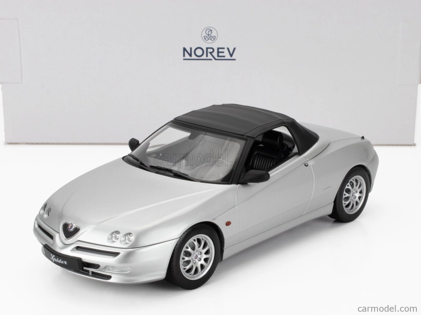 Norev Alfa romeo Spider 2.0 Twin Spark Cariolet Soft-top 1999 1:18 Strieborná