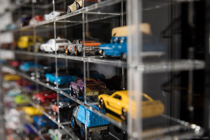 Atlantic Vetrina display box Espositore - Pre 96 Cars 1/64 Lungh.lenght Cm 88.0 X Largh.width Cm 8.0 X Alt.height Cm 63.0 (altezza Utile Tra I Ripiani Cm 4.5 Inner Height Among Shelves) 1:64 Plastic Display