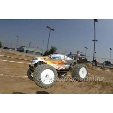 RC auto Losi LST2 Monster Truck