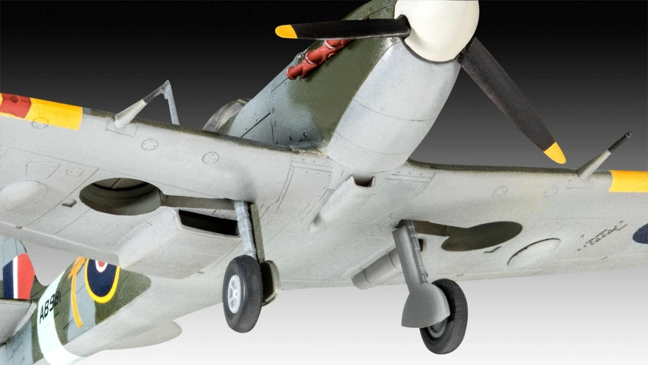 Revell Messerschmitt Bf109G-10, Spitfire Mk.V (1:72) (set)