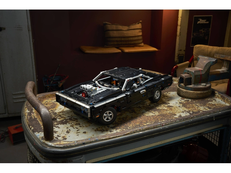 LEGO Technic - Auto Fast and Furious Dodge Charger R/T