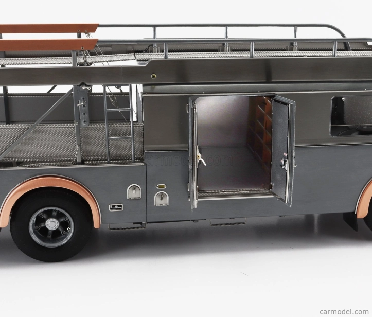 Cmc Fiat 642rn2 Truck Bartoletti F1 Ferrari Car Transporter 1957 1:18 Čirá Povrchová Úprava Šedá