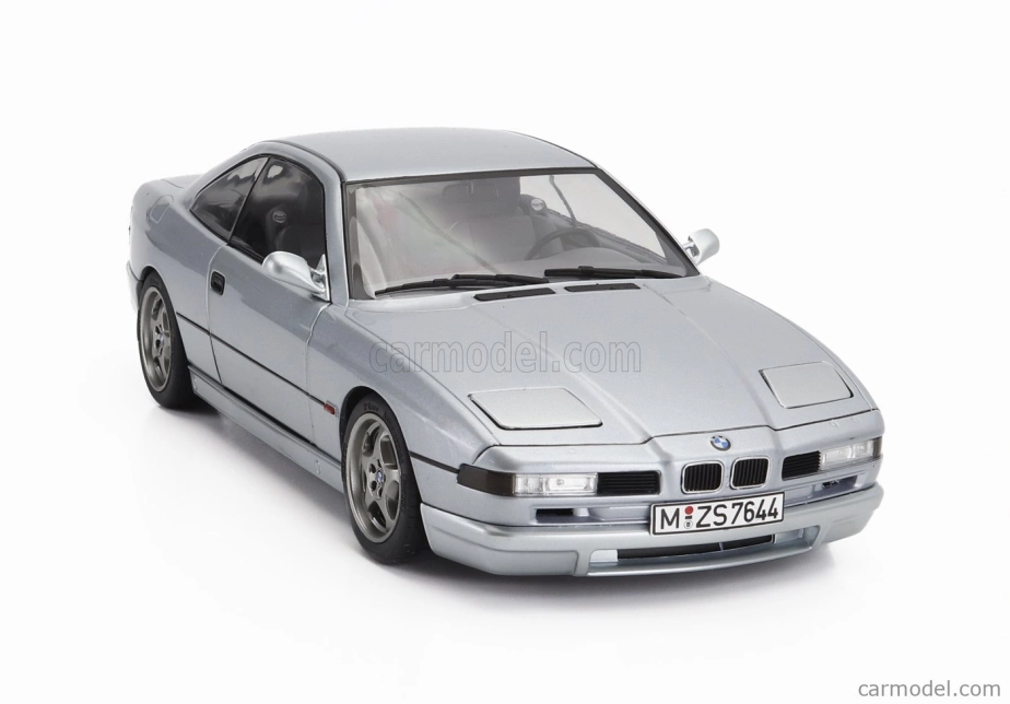 Solido BMW radu 8 850 Csi (e31) Coupe 1992 1:18 Strieborná