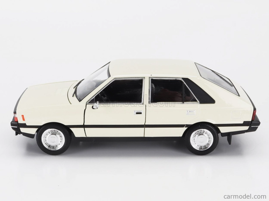 Welly FSO Polonez 1500m 1978 1:24 Bílá