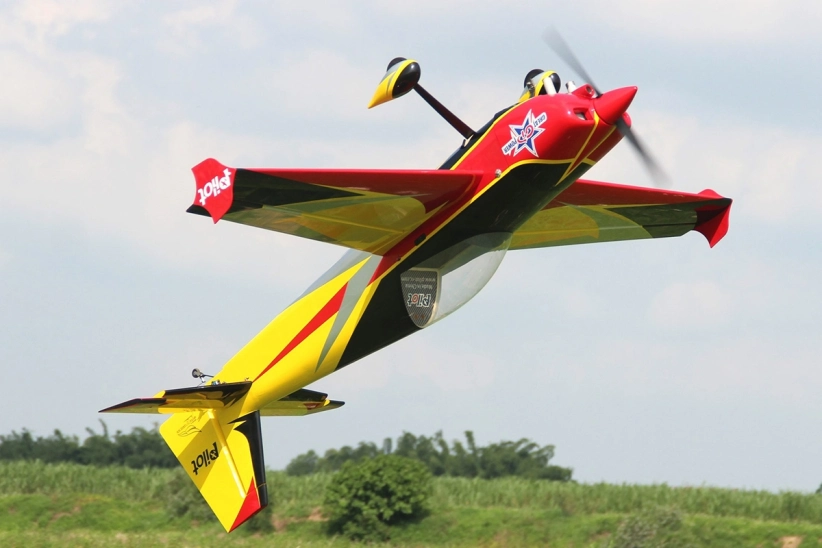103" Slick 2600 mm 120cc žluto-červeno-čierny
