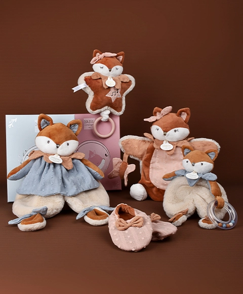 Doudou Darčeková sada Plyšová líška Mina hrajúca melódiu 16 cm