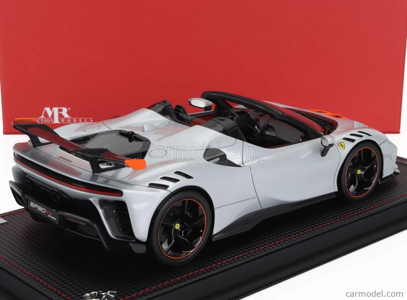 Mr-models Ferrari Sf90 Xx Stradale Spider 2024 - Con Vetrina - With Showcase 1:18 Bianco Artico - Bílá Met Oranžová Černá