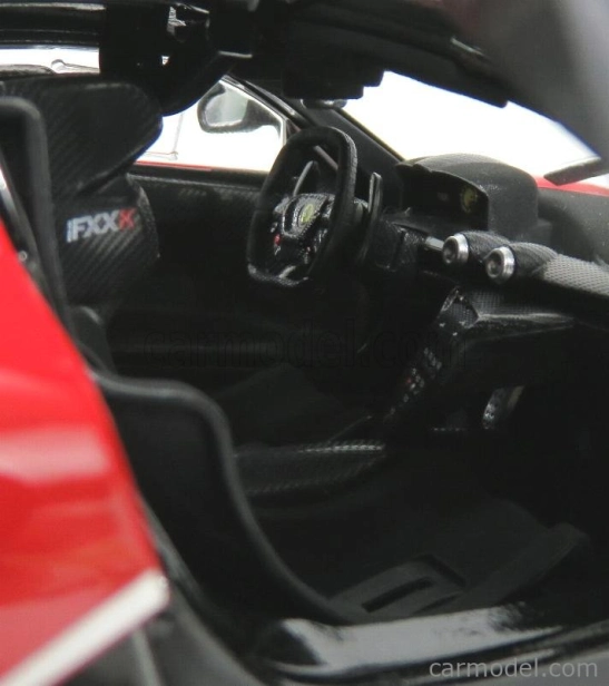 Bburago Signature Ferrari FXX K 1:18 červená